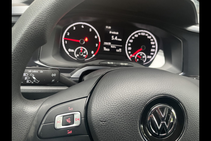 Volkswagen Polo 1.0 TSI Comfortline Business Airco - Cruise control - Bluetooth - Mistlampen voor  - Navigatie full map - Radio/ CD speler - Start/ stop systeem - Stuur multifunctioneel