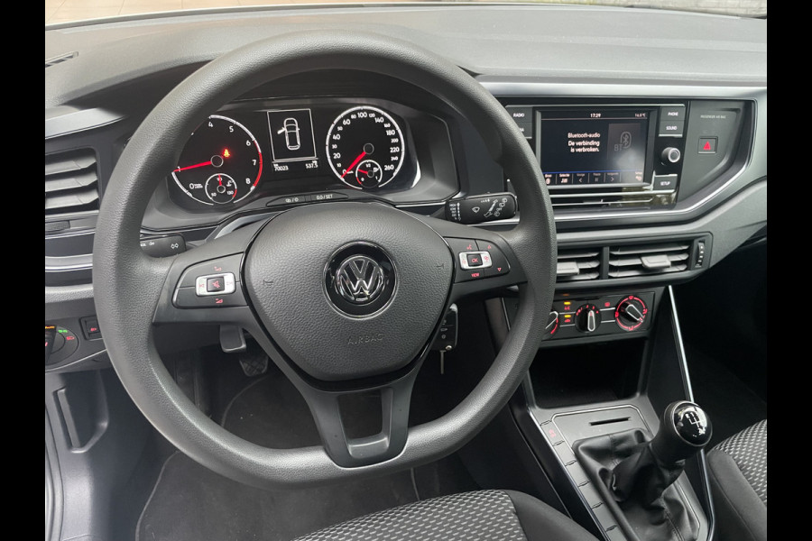 Volkswagen Polo 1.0 TSI Comfortline Business Airco - Cruise control - Bluetooth - Mistlampen voor  - Navigatie full map - Radio/ CD speler - Start/ stop systeem - Stuur multifunctioneel