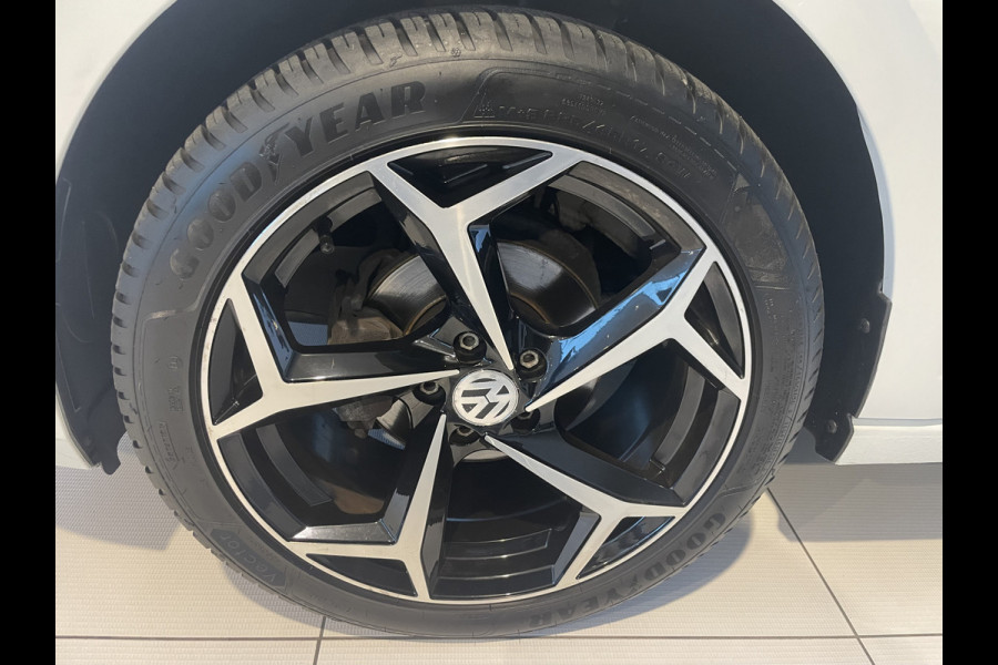 Volkswagen Polo 1.0 TSI Comfortline Business Airco - Cruise control - Bluetooth - Mistlampen voor  - Navigatie full map - Radio/ CD speler - Start/ stop systeem - Stuur multifunctioneel