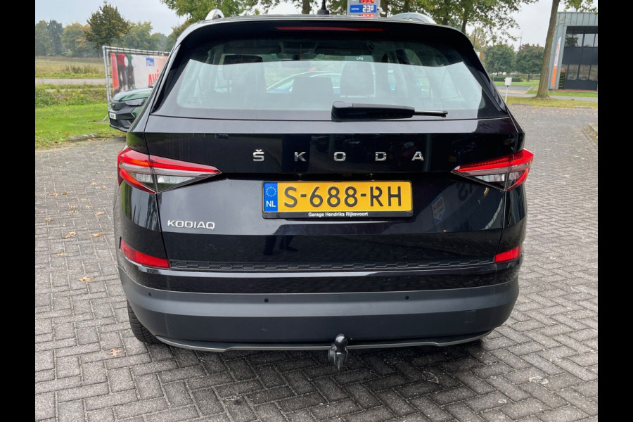 Škoda Kodiaq 1.5 TSI Business Edition 7 persoons | Trekhaak | LED verlichting | Camera | Android auto | Carplay (occasion)