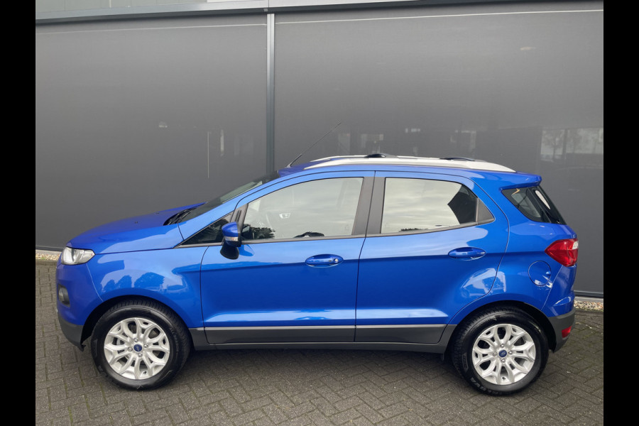 Ford EcoSport 1.5 Ti-VCT Titanium Achteruitrijcamera - Airco - Parkeersensoren achter - Keyless entry - Navigatie full map - dakrails - Mistlampen voor - Licht metalen velgen 16 inch - stuur leder