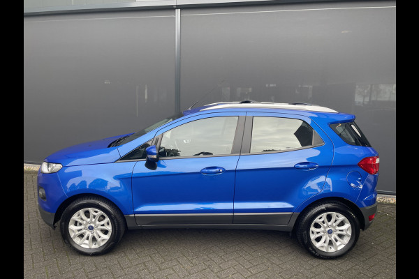 Ford EcoSport 1.5 Ti-VCT Titanium Achteruitrijcamera - Airco - Parkeersensoren achter - Keyless entry - Navigatie full map - dakrails - Mistlampen voor - Licht metalen velgen 16 inch - stuur leder