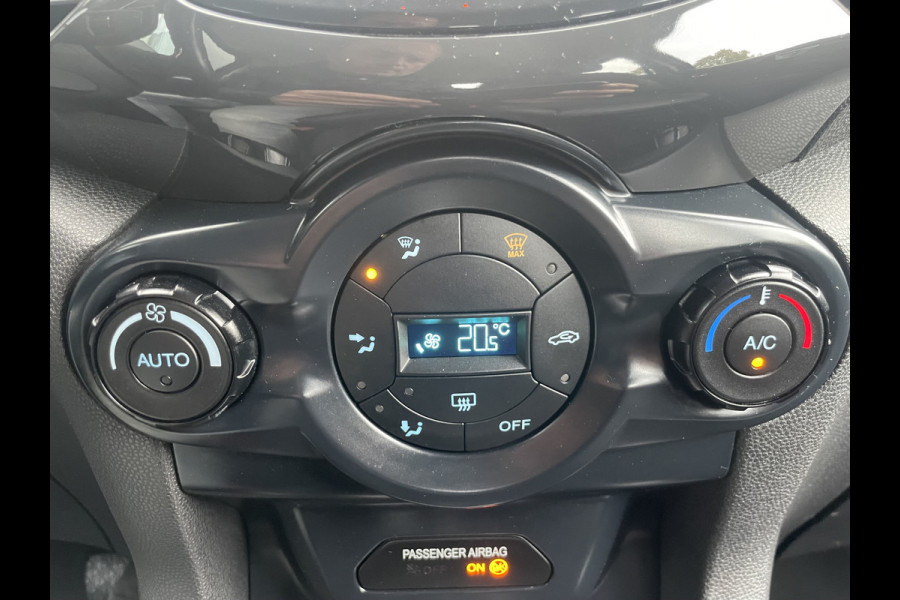 Ford EcoSport 1.5 Ti-VCT Titanium Achteruitrijcamera - Airco - Parkeersensoren achter - Keyless entry - Navigatie full map - dakrails - Mistlampen voor - Licht metalen velgen 16 inch - stuur leder