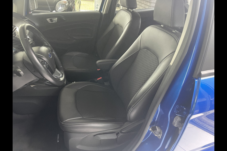 Ford EcoSport 1.5 Ti-VCT Titanium Achteruitrijcamera - Airco - Parkeersensoren achter - Keyless entry - Navigatie full map - dakrails - Mistlampen voor - Licht metalen velgen 16 inch - stuur leder