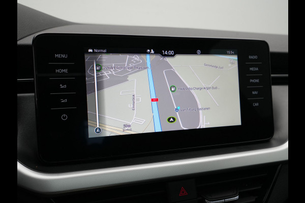 Škoda Kamiq 1.5 TSI ACT 150pk DSG Sport Panorama Navigatie Camera Stoelverwarming Carplay 241