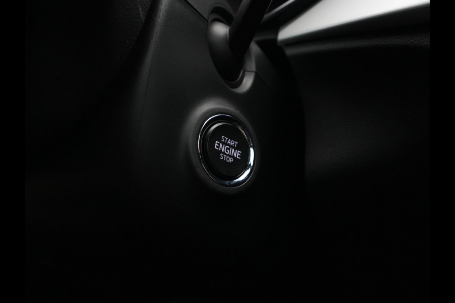 Škoda Kamiq 1.5 TSI ACT 150pk DSG Sport Panorama Navigatie Camera Stoelverwarming Carplay 241