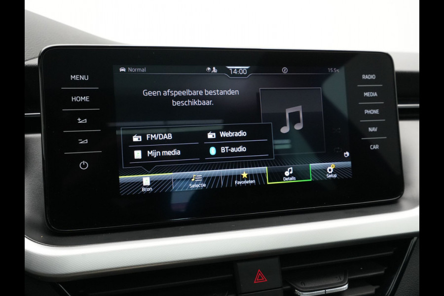 Škoda Kamiq 1.5 TSI ACT 150pk DSG Sport Panorama Navigatie Camera Stoelverwarming Carplay 241