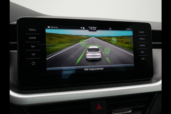 Škoda Kamiq 1.5 TSI ACT 150pk DSG Sport Panorama Navigatie Camera Stoelverwarming Carplay 241