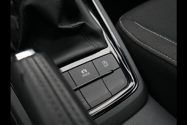 Škoda Kamiq 1.5 TSI ACT 150pk DSG Sport Panorama Navigatie Camera Stoelverwarming Carplay 241