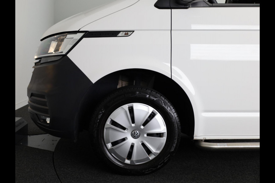 Volkswagen Transporter 2.0 TDI L2H3 28 110 PK | Verlengde garantie | Navigatie via app | Trekhaak | Parkeersensoren | Cruise control |