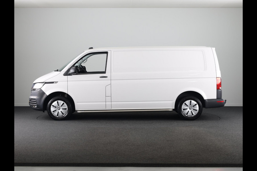 Volkswagen Transporter 2.0 TDI L2H3 28 110 PK | Verlengde garantie | Navigatie via app | Trekhaak | Parkeersensoren | Cruise control |