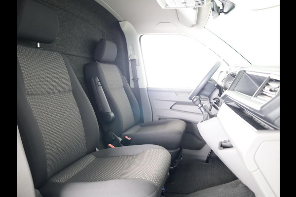 Volkswagen Transporter 2.0 TDI L2H3 28 110 PK | Verlengde garantie | Navigatie via app | Trekhaak | Parkeersensoren | Cruise control |