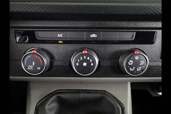 Volkswagen Transporter 2.0 TDI L2H3 28 110 PK | Verlengde garantie | Navigatie via app | Trekhaak | Parkeersensoren | Cruise control |