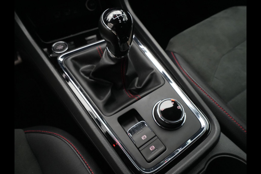 Seat Ateca 1.5 TSI FR Business Intense Navigatie 360 Camera Carplay Parkassist