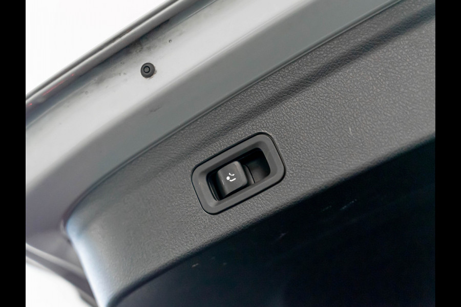 Mercedes-Benz GLE GLE 400 e 4MATIC AMG Line | Night | Trekhaak | 22 Inch | Nappa leder