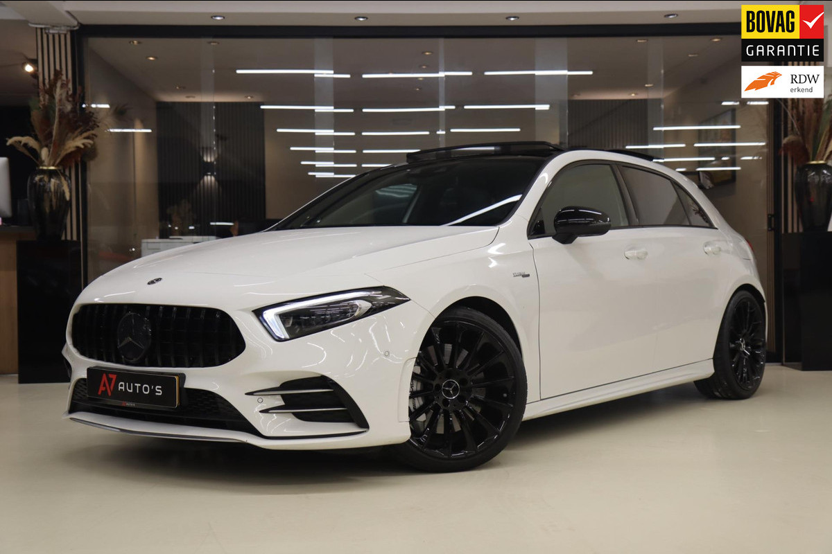 Mercedes-Benz A-Klasse AMG 35 4MATIC PANO/CAM/BURM/BLINDESPOT/NIGHTPAKET/BOMVOL Mercedes-Benz A-Klasse AMG 35 4MATIC PANO/CAM/BURM/BLINDESPOT/NIGHTPAKET/BOMVOL