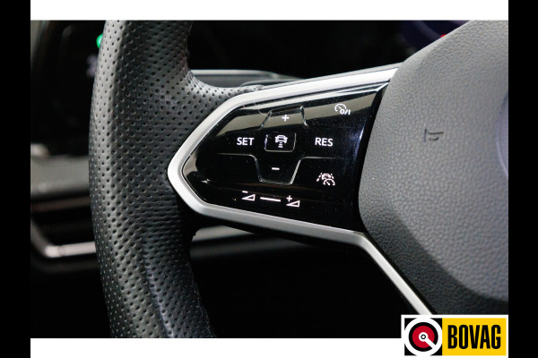 Volkswagen Golf 1.4 eHybrid GTE 245 PK | App. connect | Navigatie | Travel assist | Stoel & stuurverw | IQ Led, Sfeerverlichting
