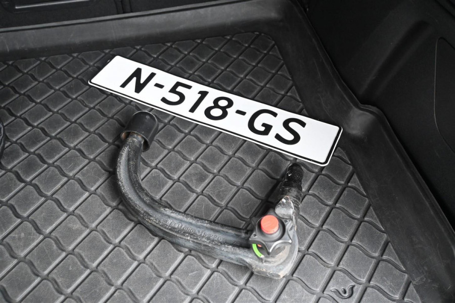 Peugeot 3008 1.6 HYbrid 225 Blue Lease GT Line Trekhaak A.Cruise CAM '20