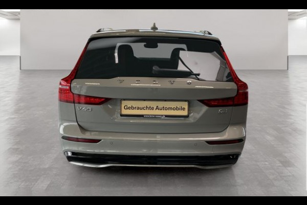 Volvo V60 2.0 B4 Plus Dark, HARMAN/KARDON, LEDER, Elektrische stoelen met geheugen . Een proefrit levert het bewijs. Neem contact op en we maken een afspraak!