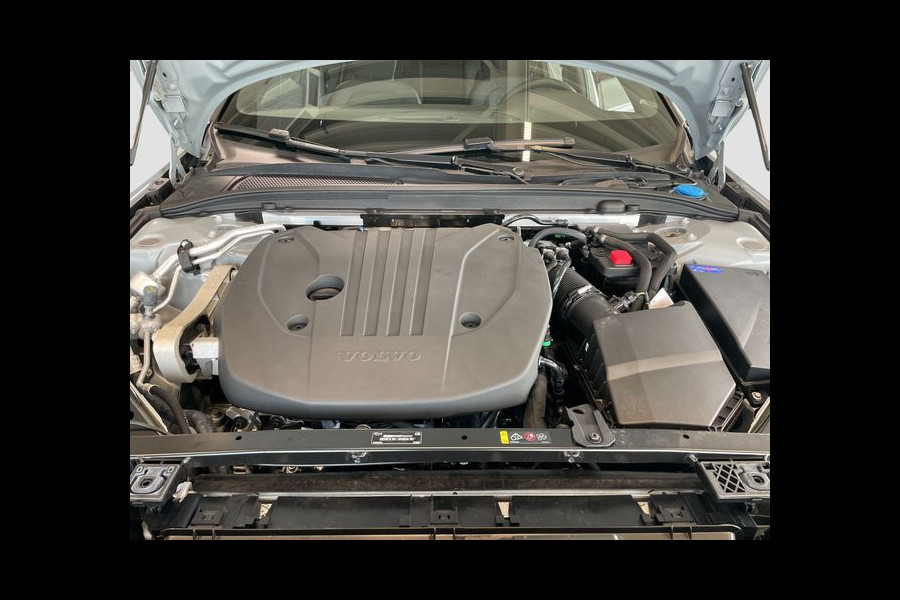 Volvo V60 2.0 B4 Plus Dark, HARMAN/KARDON, LEDER, Elektrische stoelen met geheugen . Een proefrit levert het bewijs. Neem contact op en we maken een afspraak!