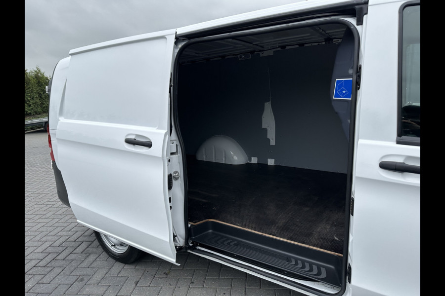 Mercedes-Benz Vito 116 CDI 164 PK / MAXI / L3H1 / TREKHAAK / CAMERA / NAVI / CRUISE / AIRCO