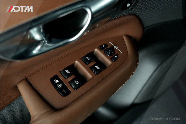 Volvo XC90 2.0 T8 AWD Inscription Intro | VOL | Luchtvering | Trekhaak | Pano