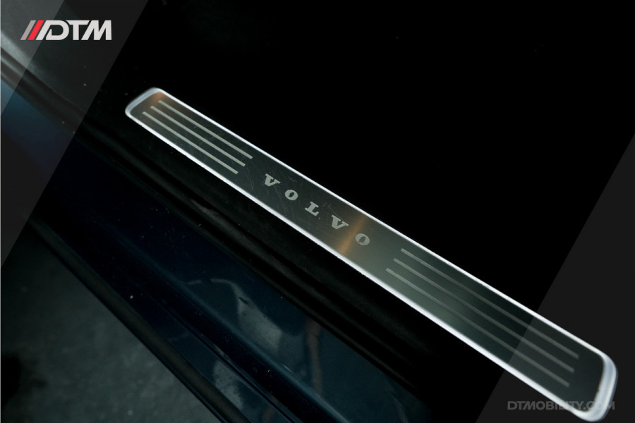 Volvo XC90 2.0 T8 AWD Inscription Intro | VOL | Luchtvering | Trekhaak | Pano