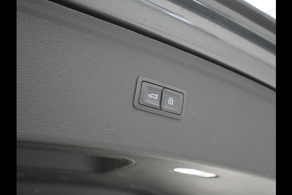 Audi Q5 50 TFSI e 300pk quattro S-Line edition Navigatie Wegkl. trekhaak 360 Camera Stoelverwarming 17