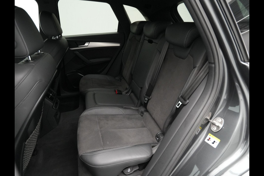 Audi Q5 50 TFSI e 300pk quattro S-Line edition Navigatie Wegkl. trekhaak 360 Camera Stoelverwarming 17