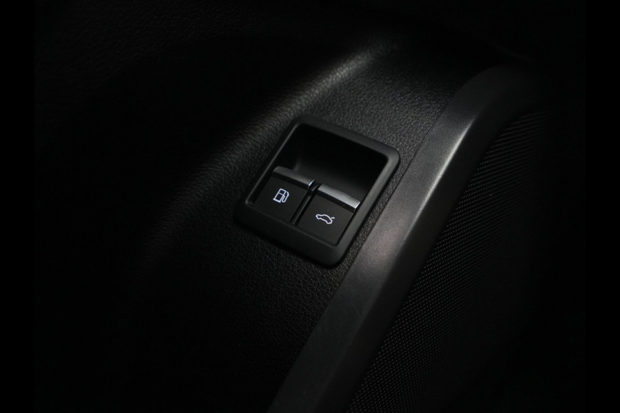 Audi Q5 50 TFSI e 300pk quattro S-Line edition Navigatie Wegkl. trekhaak 360 Camera Stoelverwarming 17