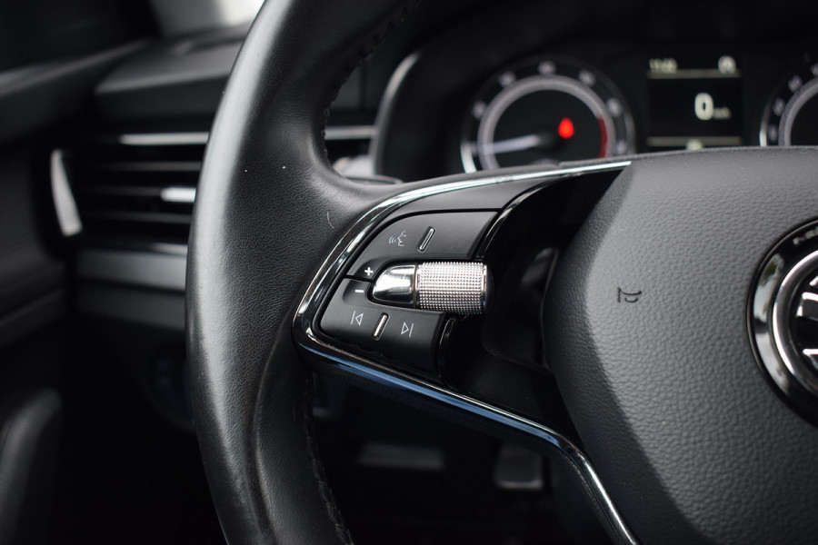 Škoda SCALA 1.0 TSI Style | Apple CarPlay | Stoelverw. | Climate | Cruise