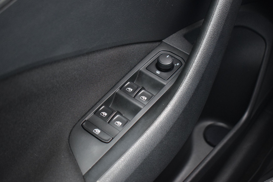 Škoda SCALA 1.0 TSI Style | Apple CarPlay | Stoelverw. | Climate | Cruise