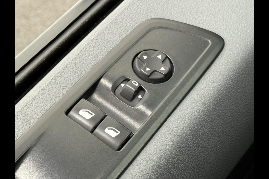 Opel Vivaro 2.0 CDTI L2H1 Edition Automaat Airco Navigatie Bluetooth