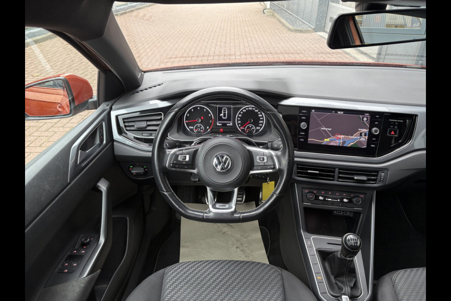 Volkswagen Polo 1.0 TSI Highline Business R-Line 5-drs. SCHUIFDAK/LED/NAVI/CARPLAY/PDC/ADAPT.CRUISE