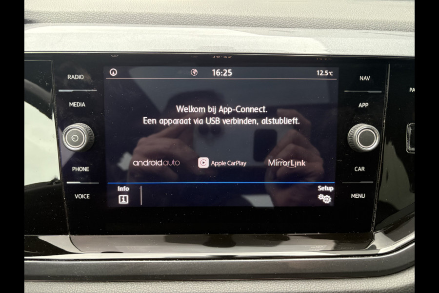 Volkswagen Polo 1.0 TSI Highline Business R-Line 5-drs. SCHUIFDAK/LED/NAVI/CARPLAY/PDC/ADAPT.CRUISE