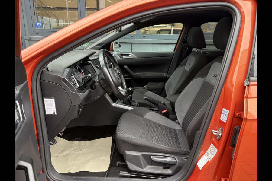 Volkswagen Polo 1.0 TSI Highline Business R-Line 5-drs. SCHUIFDAK/LED/NAVI/CARPLAY/PDC/ADAPT.CRUISE