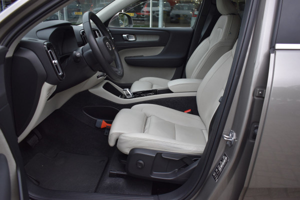 Volvo XC40 T5 262PK Plug-in Hybrid Inscription | Trekhaak | 1e eigenaar | BLIS | ACC | Leer | Camera | 19"LMV | Stoelverwarming