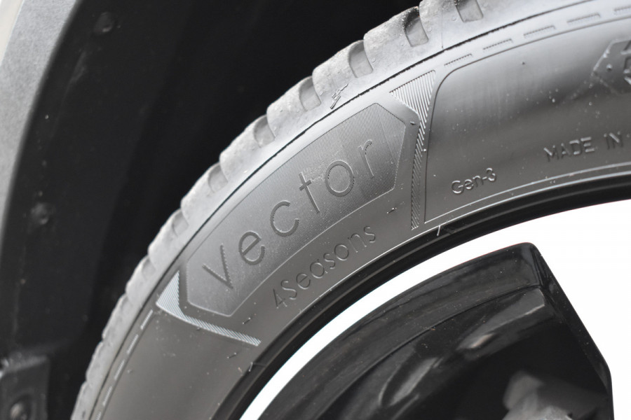 Volvo XC40 T5 262PK Plug-in Hybrid Inscription | Trekhaak | 1e eigenaar | BLIS | ACC | Leer | Camera | 19"LMV | Stoelverwarming