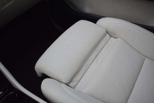 Volvo XC40 T5 262PK Plug-in Hybrid Inscription | Trekhaak | 1e eigenaar | BLIS | ACC | Leer | Camera | 19"LMV | Stoelverwarming