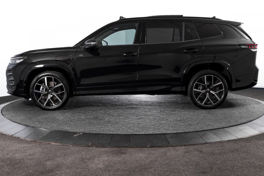 Volkswagen Tayron 1.5 eHybrid 272 PK R-Line Edition | Black Style Pakket | S/K-Panodak | Elek. Trekhaak | IQ. Light | Dig. Cockpit | Adapt. Cruise | Stoel-+Stuurverw. | 360 Camera | NAV+App. Connect | ECC | Elek. Klep | LM 20" | 0080