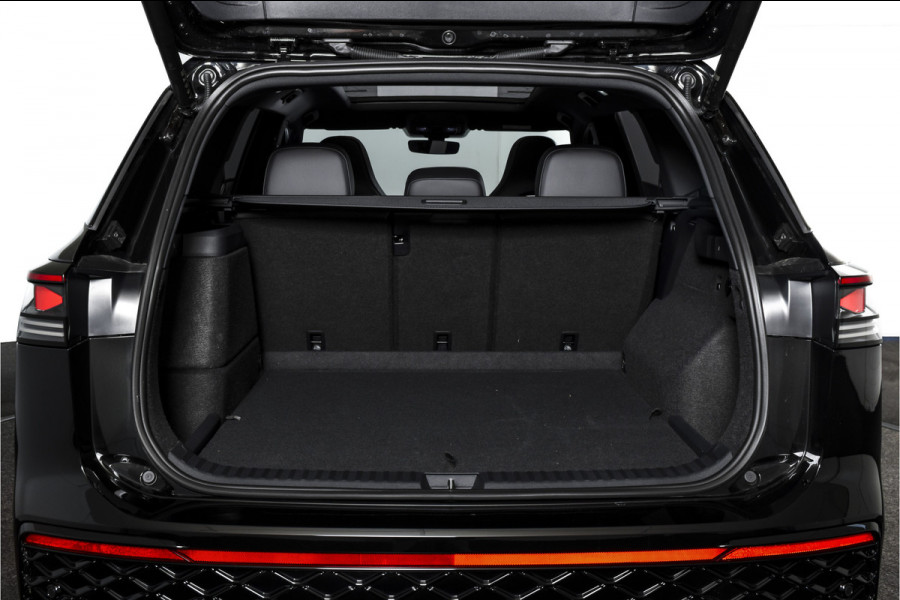 Volkswagen Tayron 1.5 eHybrid 272 PK R-Line Edition | Black Style Pakket | S/K-Panodak | Elek. Trekhaak | IQ. Light | Dig. Cockpit | Adapt. Cruise | Stoel-+Stuurverw. | 360 Camera | NAV+App. Connect | ECC | Elek. Klep | LM 20" | 0080