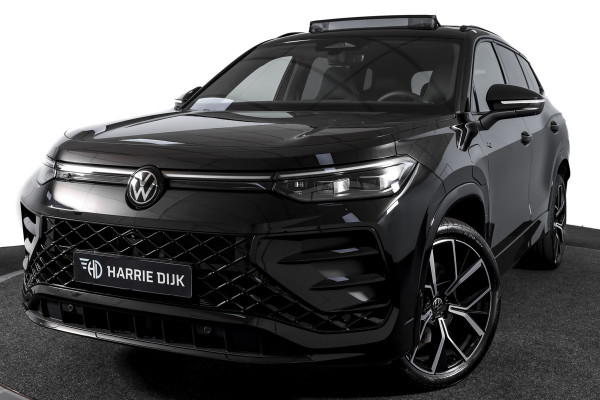 Volkswagen Tayron 1.5 eHybrid 272 PK R-Line Edition | Black Style Pakket | S/K-Panodak | Elek. Trekhaak | IQ. Light | Dig. Cockpit | Adapt. Cruise | Stoel-+Stuurverw. | 360 Camera | NAV+App. Connect | ECC | Elek. Klep | LM 20" | 0080