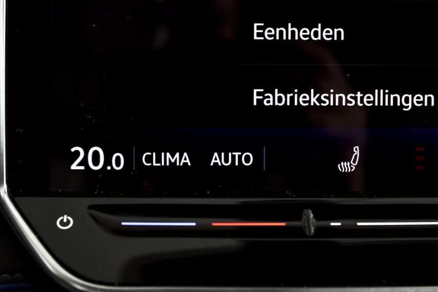 Volkswagen Tayron 1.5 eHybrid 272 PK R-Line Edition | Black Style Pakket | S/K-Panodak | Elek. Trekhaak | IQ. Light | Dig. Cockpit | Adapt. Cruise | Stoel-+Stuurverw. | 360 Camera | NAV+App. Connect | ECC | Elek. Klep | LM 20" | 0080