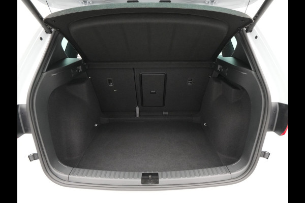 Seat Ateca 1.5 TSI 150pk DSG FR Business Intense Navigatie Stoel/Stuurverwarming Camera Trekhaak Digital Cockpit Side Assist 221