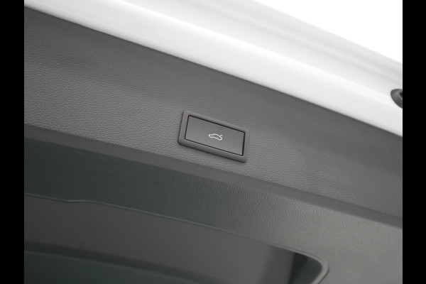 Seat Ateca 1.5 TSI 150pk DSG FR Business Intense Navigatie Stoel/Stuurverwarming Camera Trekhaak Digital Cockpit Side Assist 221