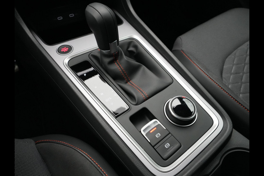 Seat Ateca 1.5 TSI 150pk DSG FR Business Intense Navigatie Stoel/Stuurverwarming Camera Trekhaak Digital Cockpit Side Assist 221