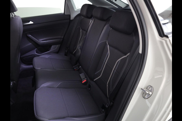 Volkswagen Taigo 1.0 TSI Style 110 pk Automaat (DSG) | Verlengde garantie | Navigatie | Parkeersensoren | Achteruitrijcamera | Adaptieve cruise control | Stoelverwarming |