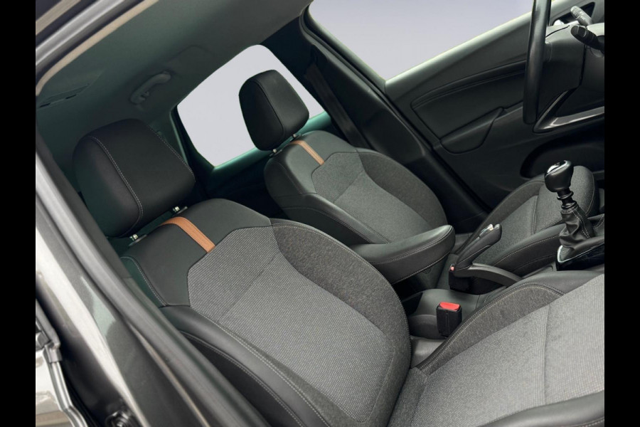 Opel Crossland 1.2 Turbo 110 pk Elegance, trekhaak, achteruitrijcamera, parkeersensoren, 16 inch, 1/2 lederen sportinterieur