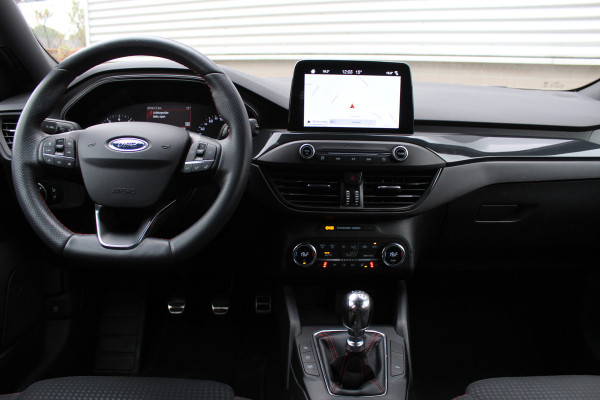 Ford FOCUS Wagon 1.5 EcoBoost 182PK ST-Line | Dealeronderhouden | Adaptieve Cruise | Winterpack | Navigatie