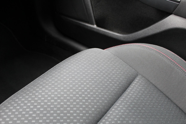 Ford FOCUS Wagon 1.5 EcoBoost 182PK ST-Line | Dealeronderhouden | Adaptieve Cruise | Winterpack | Navigatie